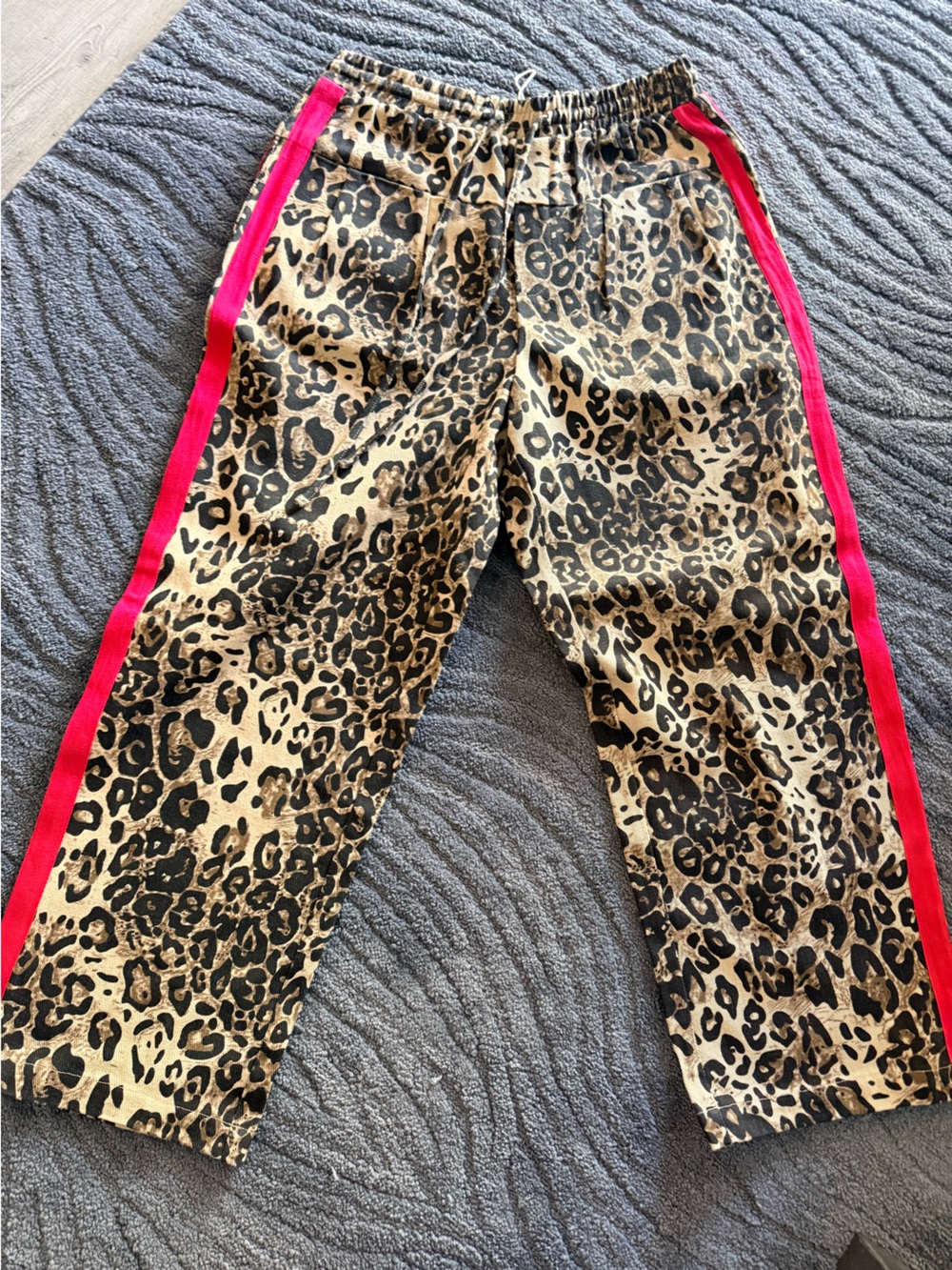 Jodifl Leopard Print Pants with Red Trim NWOT Small